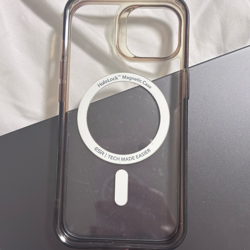 HoloLock Magnetic Case - for iPhone 15
